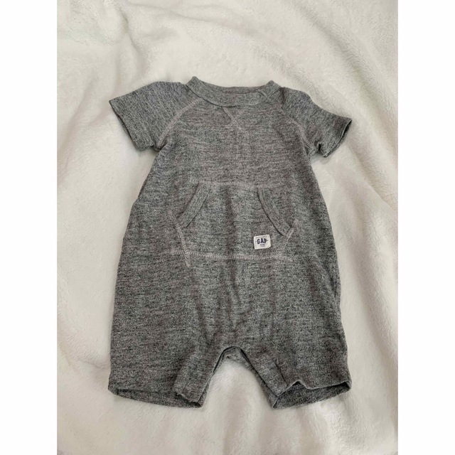 babyGAP(ベビーギャップ)のgap 半袖カバーオール キッズ/ベビー/マタニティのベビー服(~85cm)(カバーオール)の商品写真