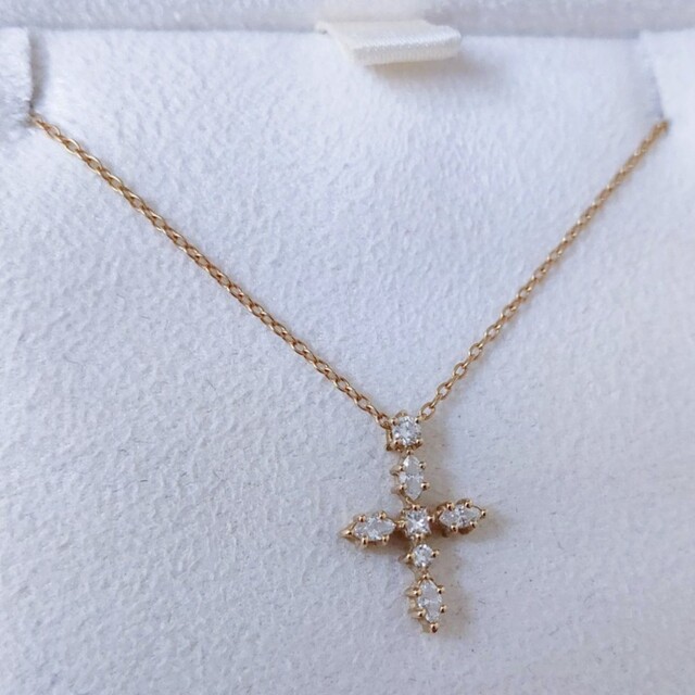 アーカー ダイヤモンド NNクロス ネックレス K18YG 0.14ct アーカー ダイヤモンド NNクロス ネックレス K18YG 0.14ct