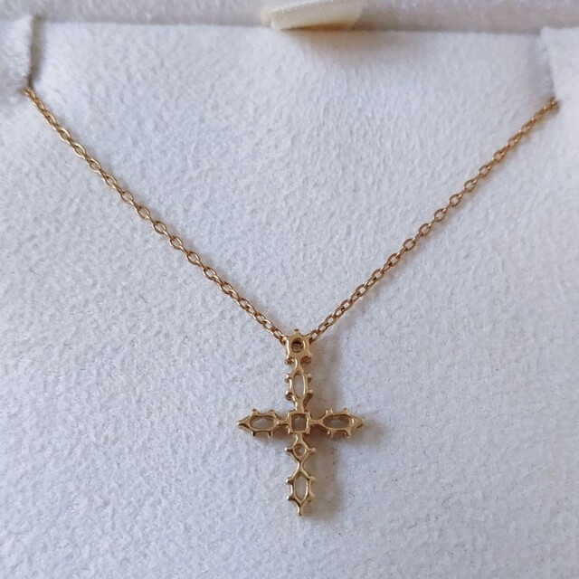 アーカー ダイヤモンド NNクロス ネックレス K18YG 0.14ct アーカー ダイヤモンド NNクロス ネックレス K18YG 0.14ct