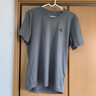 アディダス(adidas)のadidas Tシャツ　Mサイズ(Tシャツ/カットソー(半袖/袖なし))