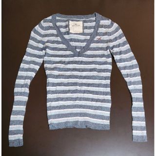 ホリスター(Hollister)の【美品】Hollister　Vネック　セーター　白灰　サイズ：S（日本M）(ニット/セーター)