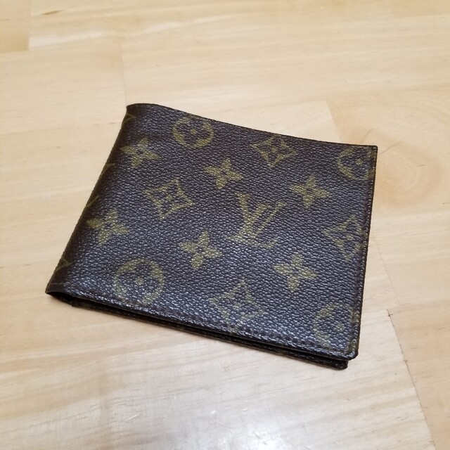 LOUIS VUITTON(ルイヴィトン)の【美品】ヴィトン ２つ折り財布 メンズのファッション小物(折り財布)の商品写真