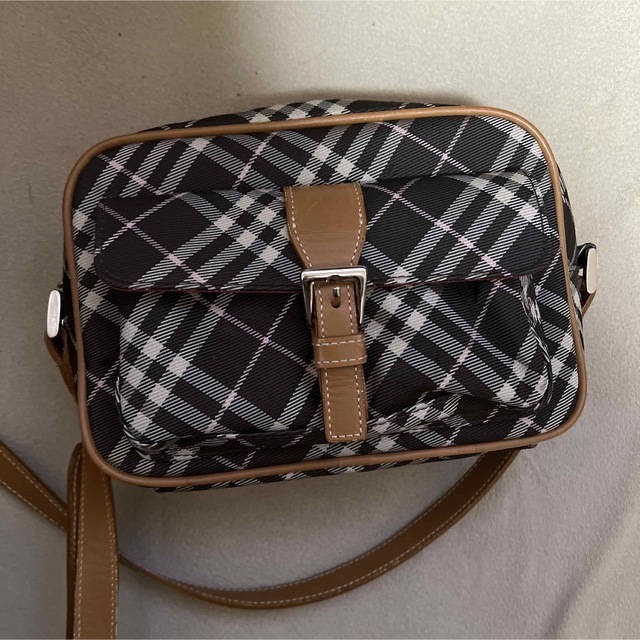 BURBERRY BLUE LABEL(バーバリーブルーレーベル)のみよと様用☆バーバリーブルーレーベル　ショルダーバッグ　美品♡ レディースのバッグ(ショルダーバッグ)の商品写真