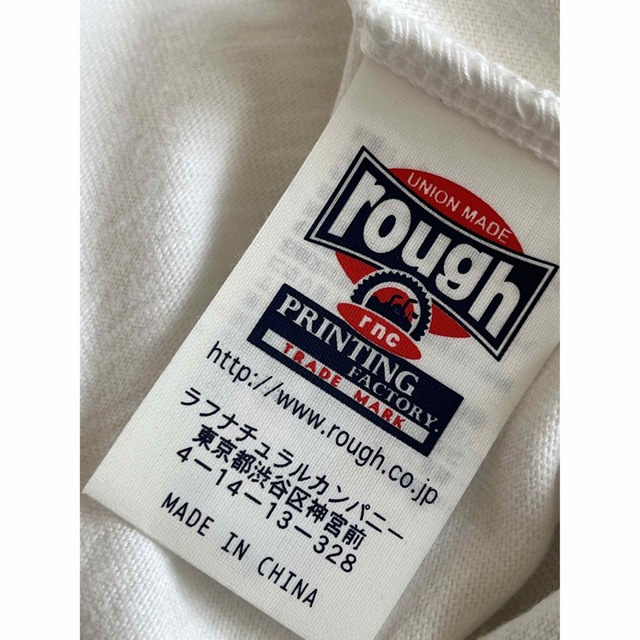 rough(ラフ)のrough ロゴTシャツ　白　サイズ　フリー レディースのトップス(Tシャツ(半袖/袖なし))の商品写真