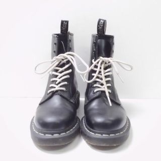 ドクターマーチン(Dr.Martens)の美品 DR. MARTENS ドクターマーチン 8ホール ブーツ 1点 ブラック 5(24cm) ホワイトステッチ レディース AM4066C (ブーツ)