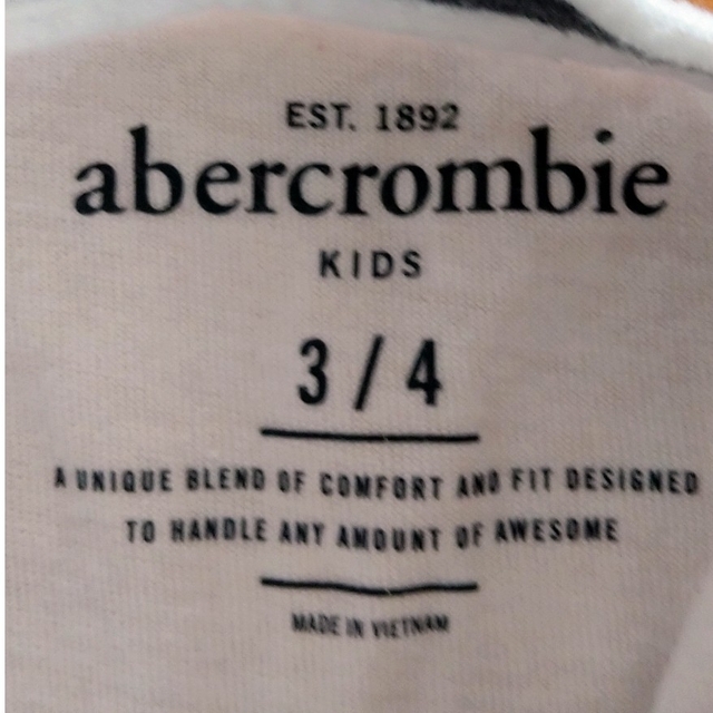 Abercrombie&Fitch(アバクロンビーアンドフィッチ)のアバクロ キッズ長袖 キッズ/ベビー/マタニティのキッズ服男の子用(90cm~)(ジャケット/上着)の商品写真