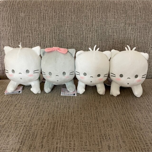 サンリオキャラクターズ ニャニィニュニェニョン ぬいぐるみ の サンリオキャラクターズ ニャニィニュニェニョン ぬいぐるみ の