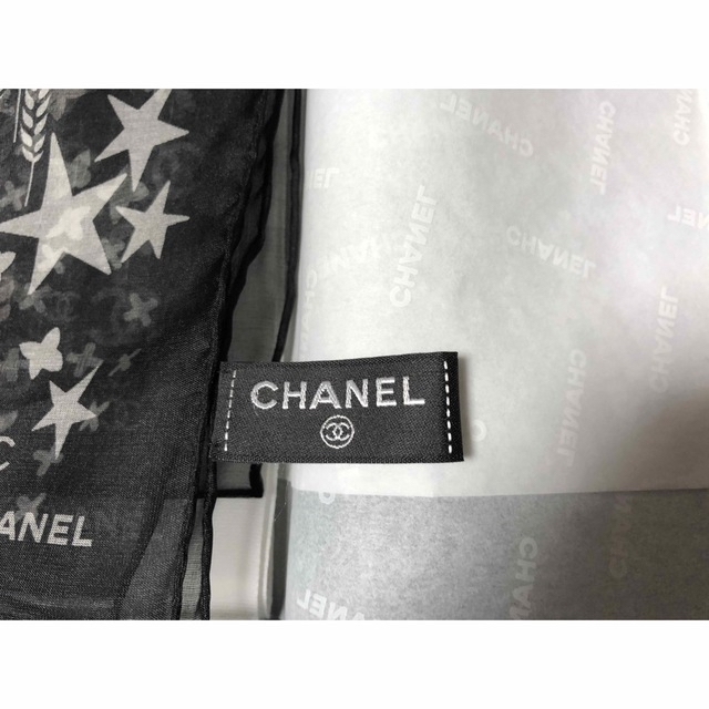 CHANEL(シャネル)のChanel シャネル  シュシュ  スカーフ レディースのヘアアクセサリー(ヘアゴム/シュシュ)の商品写真