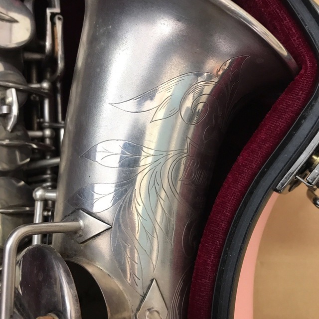 BUESCHER TRUE TONE ALTO 23万番代　アルトサックス