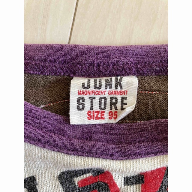 JUNK STORE(ジャンクストアー)のジャンクストアロングTシャツ　（JUNK STORE 95cm） キッズ/ベビー/マタニティのキッズ服男の子用(90cm~)(Tシャツ/カットソー)の商品写真