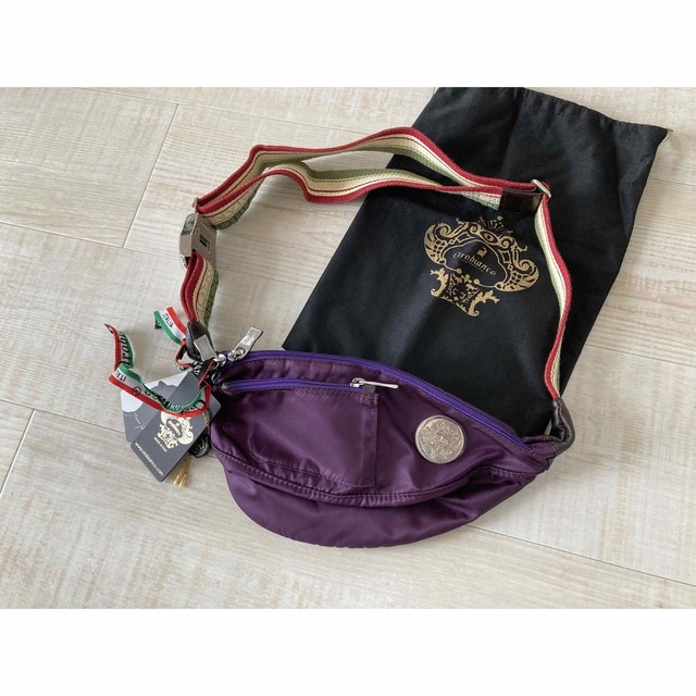 ポイント2倍 新品✨オロビアンコ ボディバッグGOCCIA NYLON-VIOLA-036