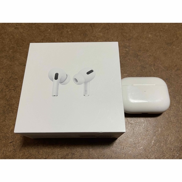 Apple AirPods Pro 第1世代 イヤフォン+充電ケース2個 完品-
