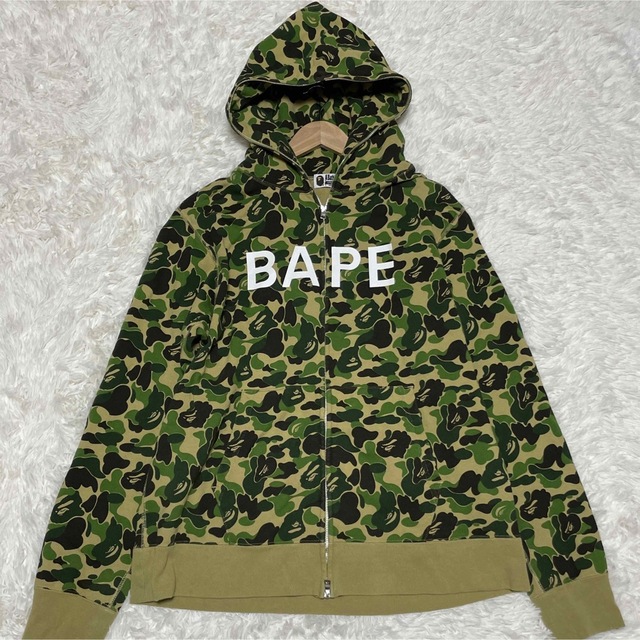 未使用級美品 A BATHING APE アベイシングエイプ パーカー カモフラ