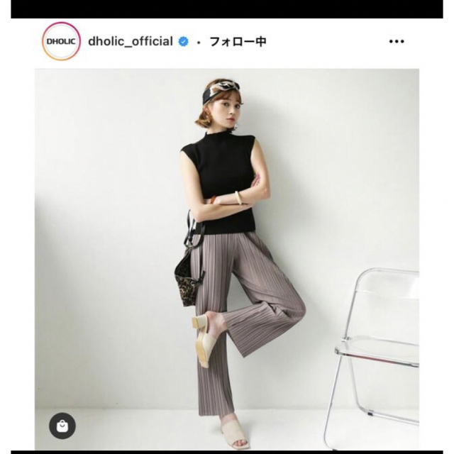 dholic(ディーホリック)の【DHOLIC】プリーツパンツ（ブルー） レディースのパンツ(カジュアルパンツ)の商品写真