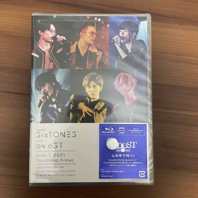 SixTONES/on eST〈2枚組〉 Blu-ray