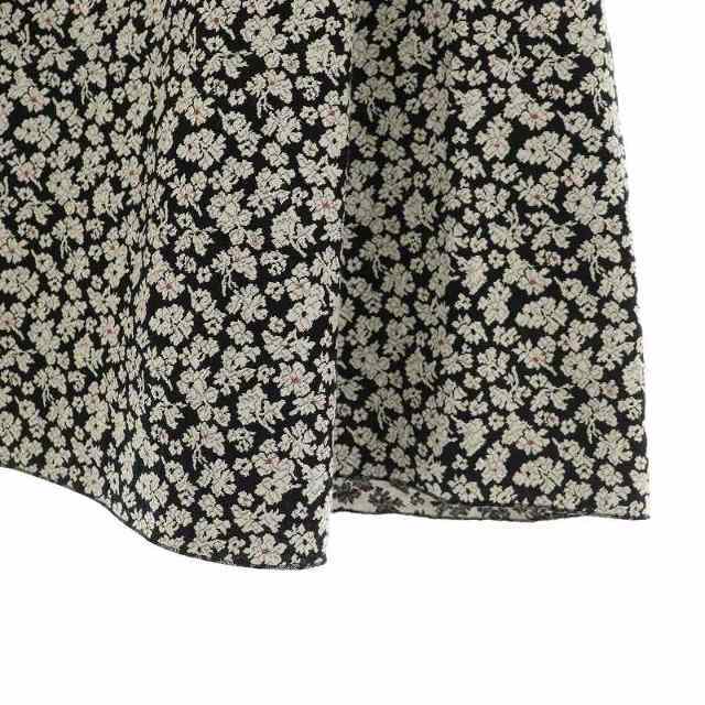 IENA(イエナ)のイエナ フラワージャガードフレアスカート ミモレ ロング 花柄 S 黒 白 赤 レディースのスカート(ロングスカート)の商品写真