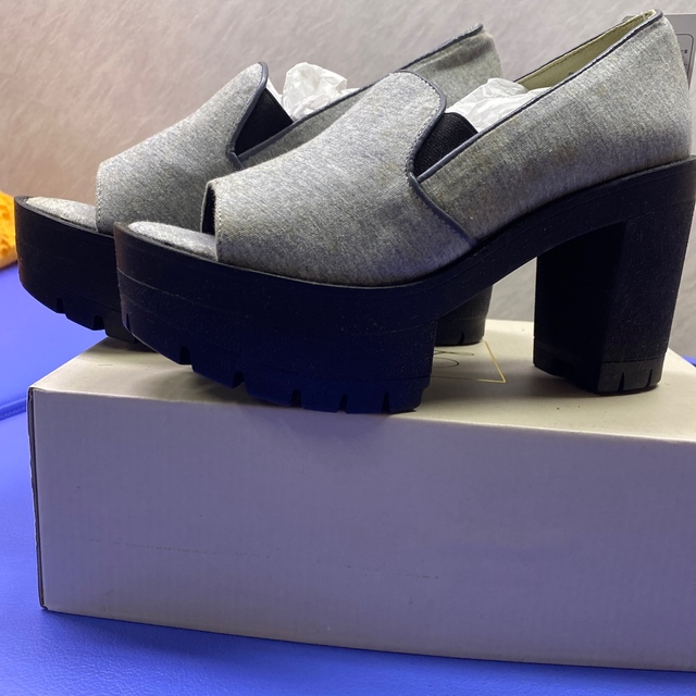 厚底パンプス　M   ヒール10センチ レディースの靴/シューズ(ハイヒール/パンプス)の商品写真