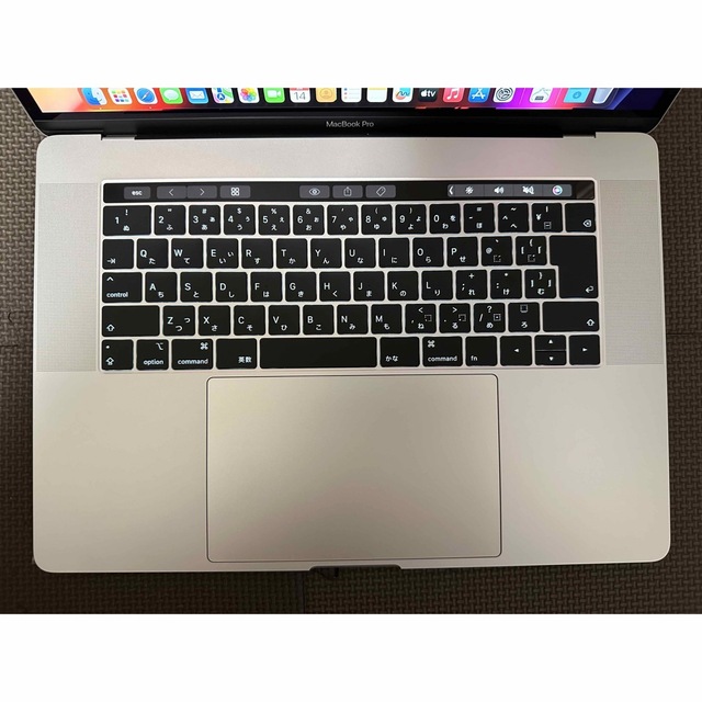 MacBook Pro 2018 15インチ 新品バッテリー256GB/16GB