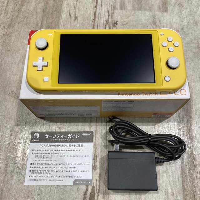 ニンテンドー Switch lite スイッチライト イエロー