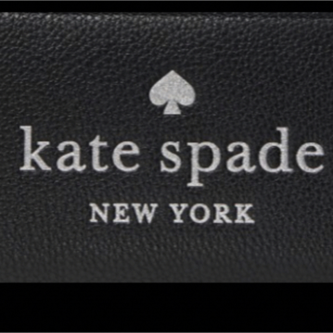 kate spade new york(ケイトスペードニューヨーク)のケイトスペード　ビッグロゴ　ラウンドファスナージップ　長財布2点セット エンタメ/ホビーのタレントグッズ(ミュージシャン)の商品写真