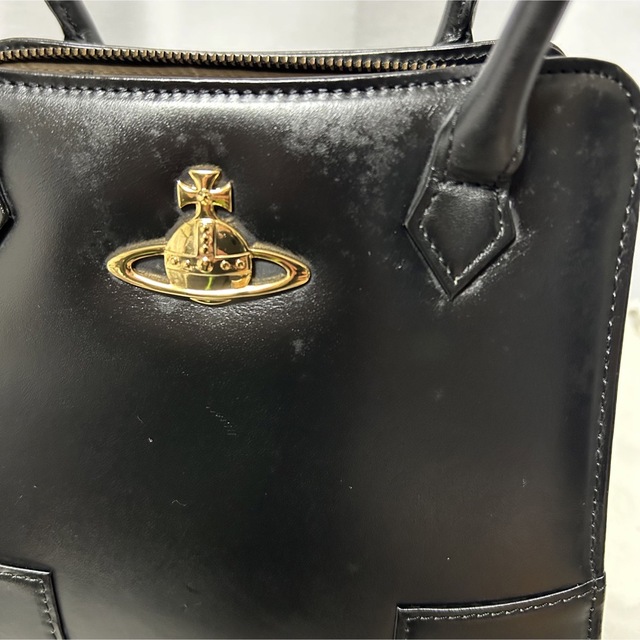 中は綺麗な状態です希少 Vivienne Westwood ハンドバッグ プレーン  オーブ  黒