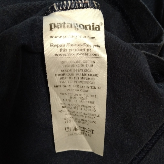 patagonia(パタゴニア)のけめ様専用パタロハ紺色 レディースのトップス(Tシャツ(半袖/袖なし))の商品写真