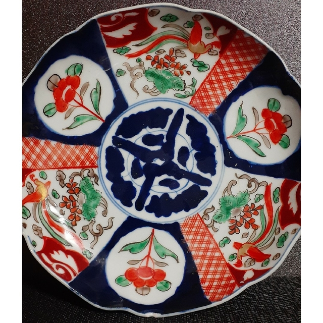 明治時代 古伊万里 錦手 金彩色絵 鳳凰に花の図 輪花縁 径21.5cm 七寸皿