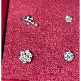 アヴァランチ(AVALANCHE)のAvalanche ダイヤモンドピアス　10K WG 0.25ct(ピアス(片耳用))