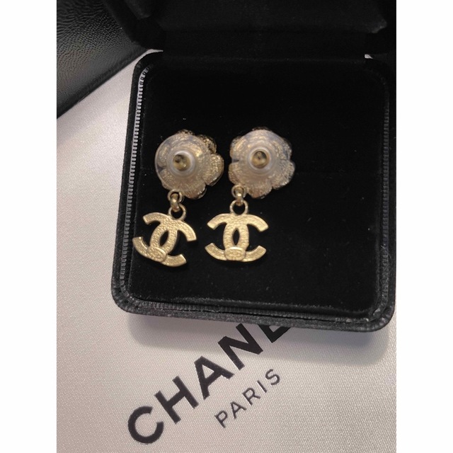 CHANEL vintage a pair of earrings