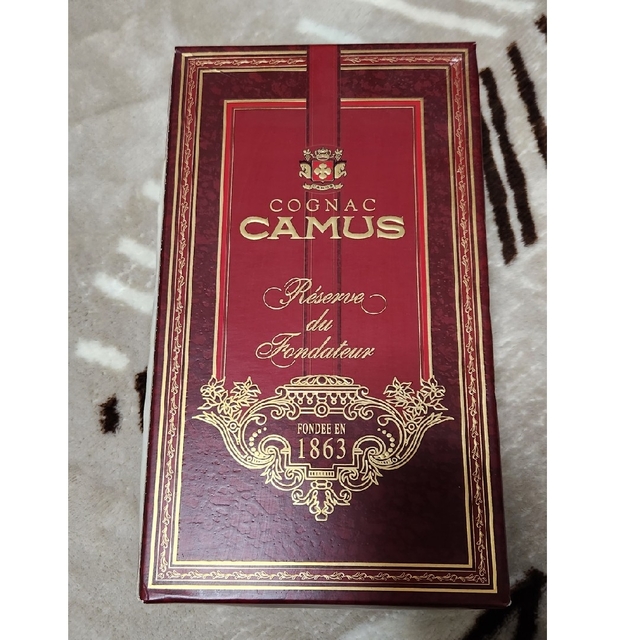 【送料無料】cognac camus reserve du fondateur 食品/飲料/酒の酒(ウイスキー)の商品写真