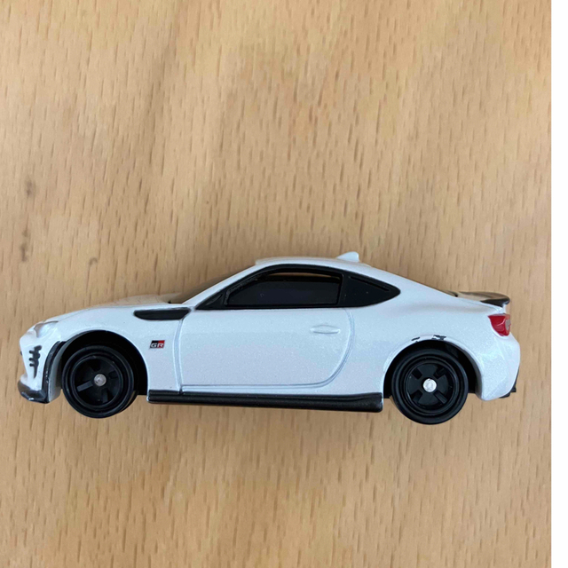 Takara Tomy(タカラトミー)のトミカ4D TOYOTA 86GR エンタメ/ホビーのおもちゃ/ぬいぐるみ(ミニカー)の商品写真