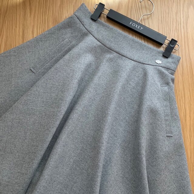 FOXEY(フォクシー)の♡極美品♡ FOXEY 希少 42 ウール フレアー スカート レディースのスカート(ひざ丈スカート)の商品写真