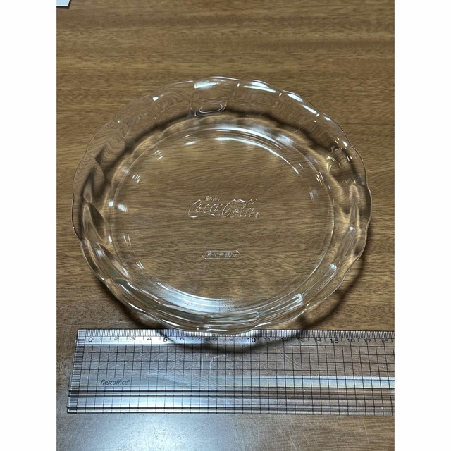 Pyrex(パイレックス)のパイレックス　コカコーラ　　耐熱皿　2枚セット インテリア/住まい/日用品のキッチン/食器(食器)の商品写真