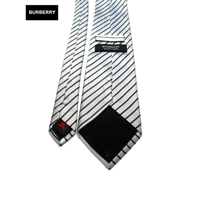 BURBERRY BLACK LABEL(バーバリーブラックレーベル)の美品　バーバリーブラックレーベル　ストライプ柄　ブルー　ネクタイ メンズのファッション小物(ネクタイ)の商品写真