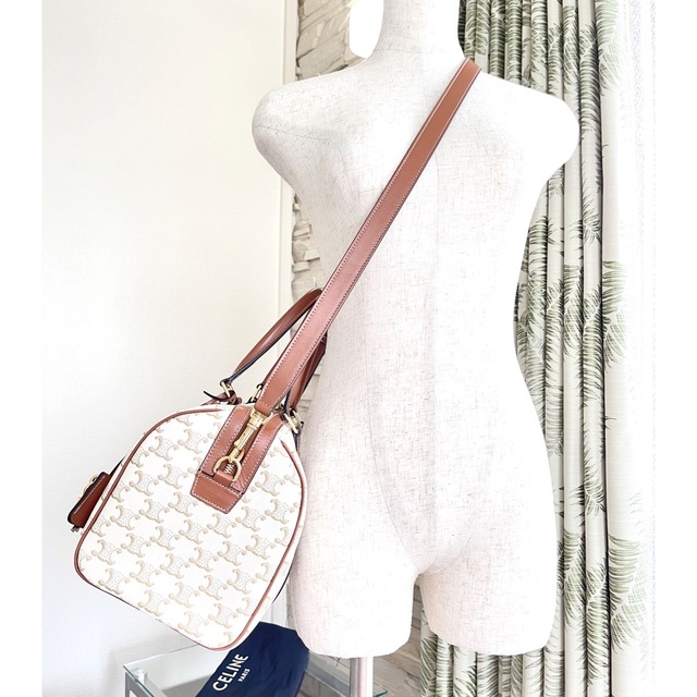 未使用品】CELINE(セリーヌ)☆大人気☆ボストンバッグ トリオンフ [白