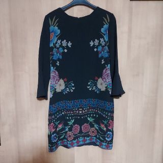 デシグアル(DESIGUAL)の長袖シフォン花柄ワンピース　デシグアル(ひざ丈ワンピース)