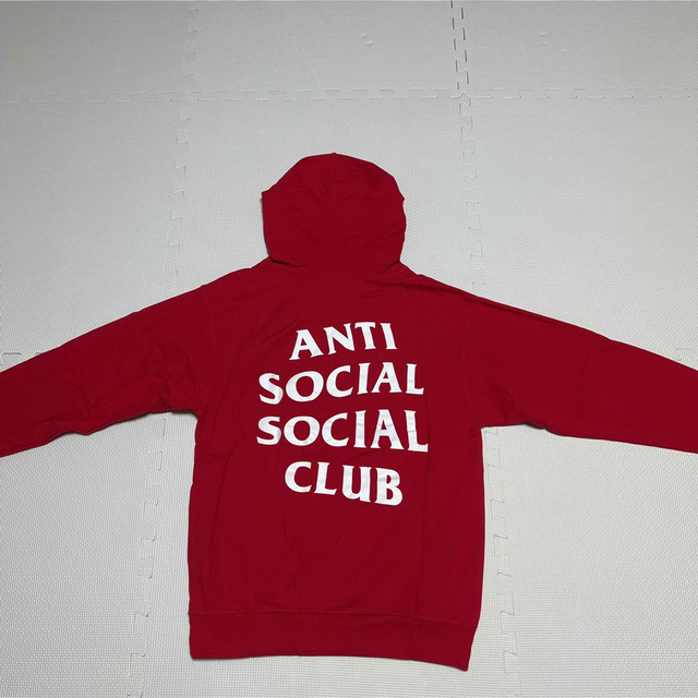 ANTI SOCIAL SOCIAL CLUB パーカー 赤 レッド M メンズ - パーカー