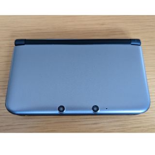 ニンテンドウ(任天堂)のNintendo 3DS  LL 本体 シルバー×ブラック（予備バッテリー付）(携帯用ゲーム機本体)