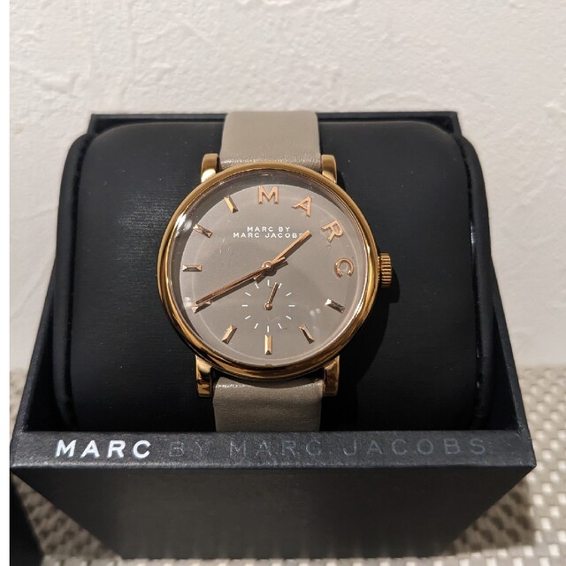 MARC BY MARC JACOBS レディース腕時計 グレージュ