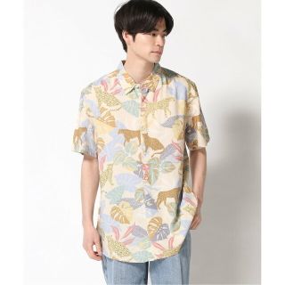 ゲス(GUESS)の【ライトイエロー(P9QG)】GUESS 半袖 シャツ (M)Rayon Jungle Leopard Shirt(その他)