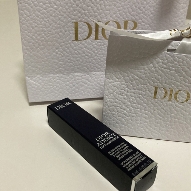 Dior(ディオール)のディオール　アディクトリップマキシマイザー　01ピンク コスメ/美容のベースメイク/化粧品(リップグロス)の商品写真