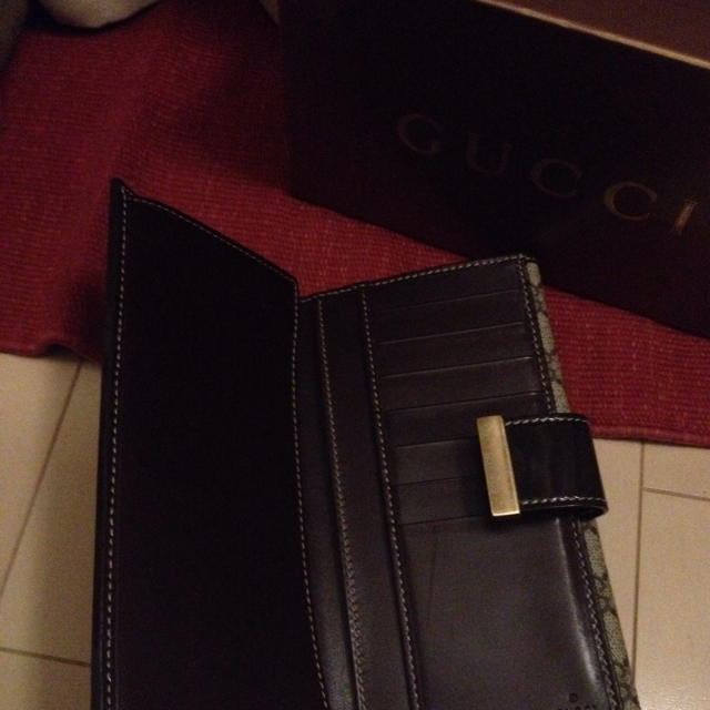 Gucci(グッチ)のGUCCI長財布 レディースのファッション小物(財布)の商品写真