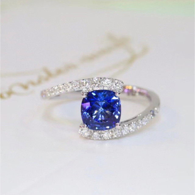 ピアス天然 ロイヤルブルーサファイア リング1.23ct k18 f