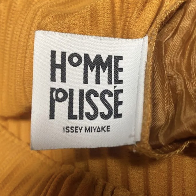 メンズHOMME PLISSE ISSEY MIYAKE パンツ　オムプリッセ