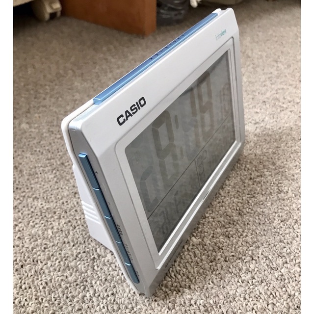 CASIO(カシオ)のCASIO 電波置き場時計 インテリア/住まい/日用品のインテリア小物(置時計)の商品写真
