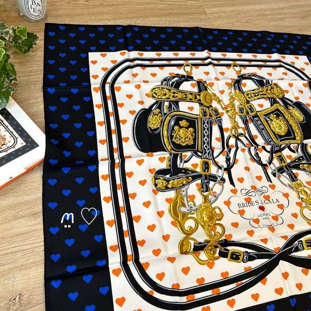 Hermes - HERMES エルメス カレ90 ブリッドドゥガララヴ ハート柄