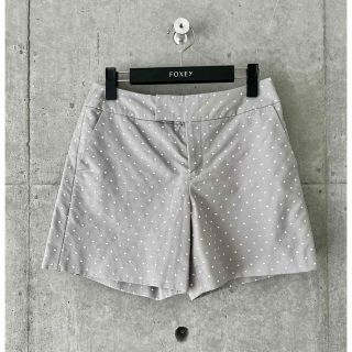 フォクシー(FOXEY)の【美品】FOXEY ドット 水玉 ショートパンツ ショーパン キュロット S(ショートパンツ)