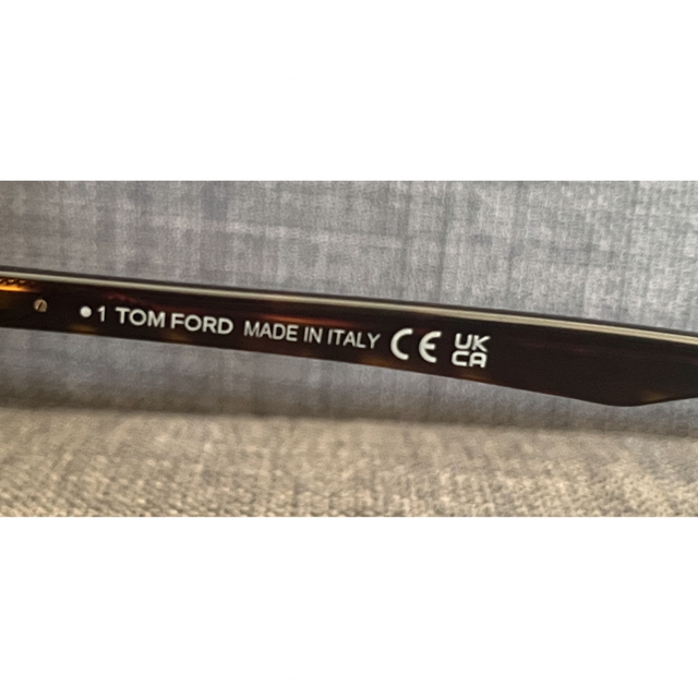 TOM FORD(トムフォード)のTOM FORD トムフォード　TF5775-D-B  052新品未使用 メンズのファッション小物(サングラス/メガネ)の商品写真
