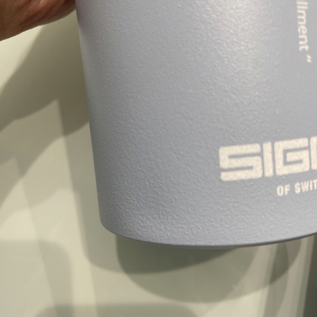 SIGG(シグ)のラバ　水筒　限定ボトル スポーツ/アウトドアのトレーニング/エクササイズ(ヨガ)の商品写真