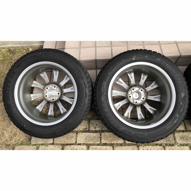 BRIDGESTONE(ブリヂストン)の引取限定‼︎T32 エクストレイル225/60/18ブリザックDM-V2中古美品 自動車/バイクの自動車(タイヤ・ホイールセット)の商品写真